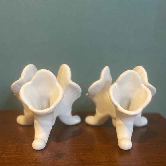 Pair Of  Van Briggle Pottery White Matte Cornocopia / Tulip Vases Candle Holders - Picture 4 of 9
